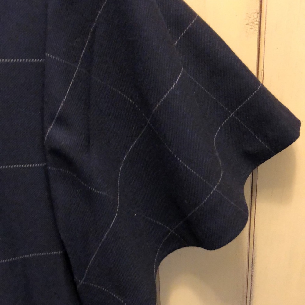 Dress - Picture 5 of 7